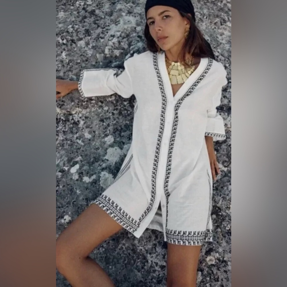 Zara White Embroidered Open Front Cardigan Tunic Size S